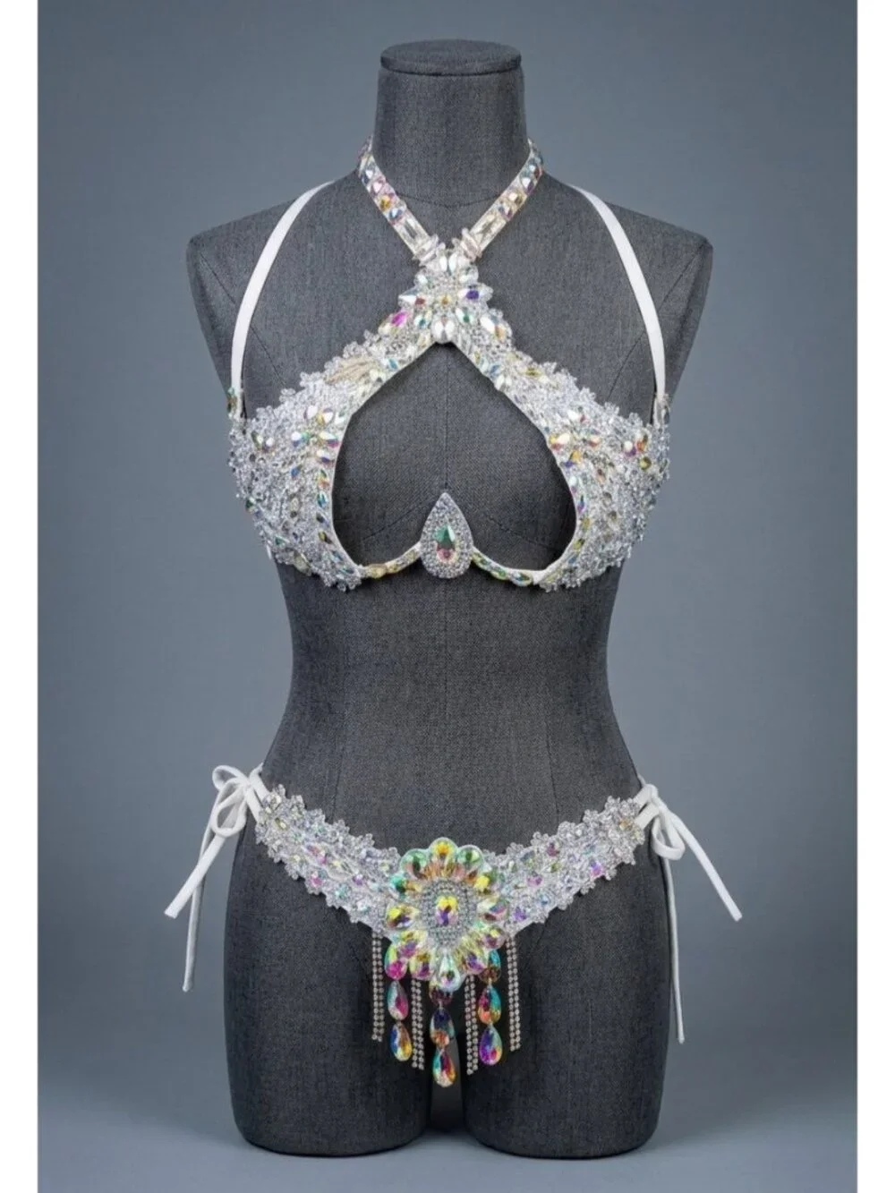 Silver Crystal Rhinestone Bra & Belt Set | Samba Coachella Rave Festival Dancer - Picture 1 of 13